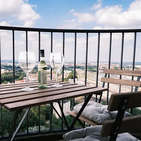 Апартаменты Neu Proud Skyline Im Augsburger Hotelturm 2 Balkone Аугсбург